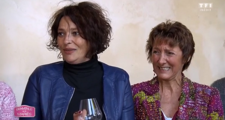 Bienvenue aux mariés :Sabine et Christine hystériques, Jordan et Jordane mordus chez France et Roselyne Bienvenue aux mariés :Sabine et Christine hystériques, Jordan et Jordane mordus chez France et Roselyne