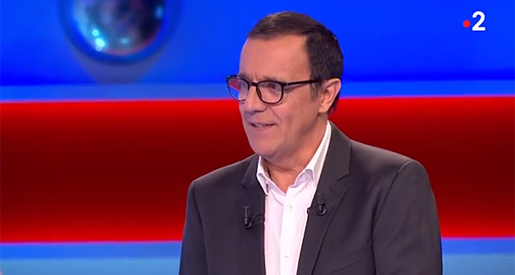 Motus : Thierry Beccaro remplacé à la présentation, France 2 s’envole en audience à dix jours des adieux