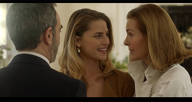 Grand Hôtel (TF1) : dans quel palace Solène Hébert (DNA) et Carole Bouquet (La mante) ont-elle tourné la série ?
