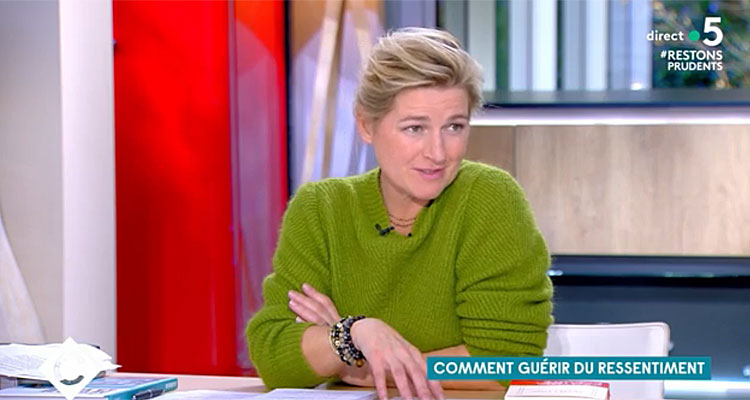 C à vous : Anne-Elisabeth Lemoine remplacée, erreur fatale à France 5 ?