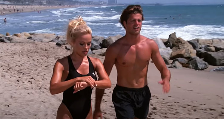 Alerte à Malibu en HD : la série phénomène avec David Hasselhoff et Pamela Anderson revient entre Alerte Cobra et Top Models