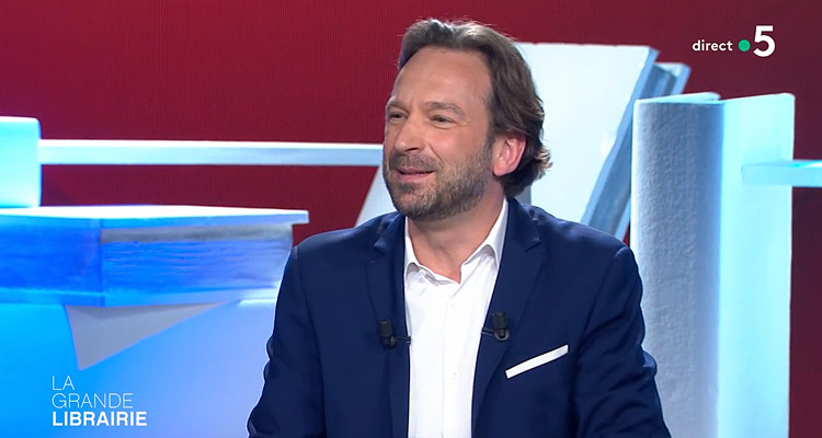 La grande librairie du 14 avril 2021 : Yasmina Reza, Pascale Robert-Diard, Eric Elmosmino, Philippe Ridet... avec François Busnel sur France 5 La grande librairie du 14 avril 2021 : Yasmina Reza, Pascale Robert-Diard, Eric Elmosmino, Philippe Ridet... avec François Busnel sur France 5