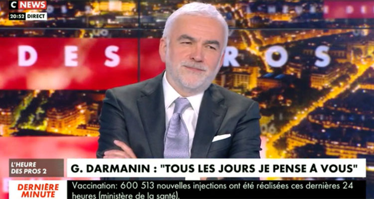 L’Heure des Pros : Pascal Praud se bat contre ses chroniqueurs, le coup de grâce de CNews 