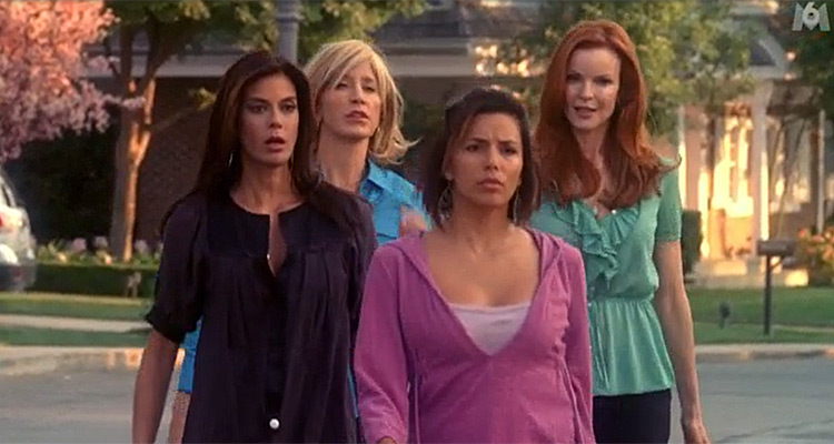 Desperate Housewives (6Ter) : Teri Hatcher chasse Alyssa Milano (Charmed), Lois & Clark poursuivent leurs aventures