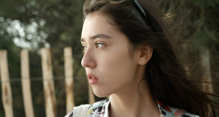 Un si grand soleil (spoilers) : Manu pense sans cesse à Elsa, Camille se rebelle et veut voler l’argent de Serge Levars Un si grand soleil (spoilers) : Manu pense sans cesse à Elsa, Camille se rebelle et veut voler l’argent de Serge Levars