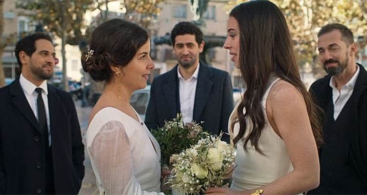 Demain nous appartient (spoiler) : le mariage de Sara et Roxane, résumé en avance de l’épisode du vendredi 31 décembre 2021 sur TF1