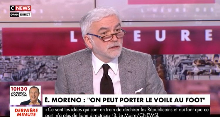 L’Heure des Pros : Pascal Praud chute, un accrochage fatal à CNews