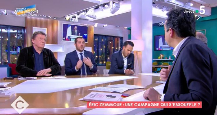 C à vous : Anne-Elisabeth Lemoine agacée par un invité, Patrick Cohen attaqué en direct sur France 5