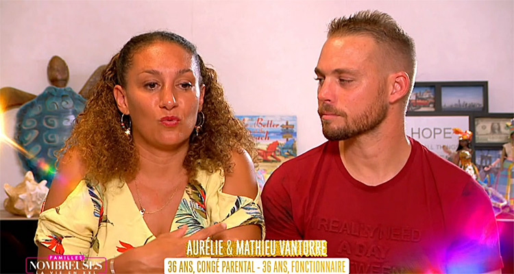Familles nombreuses, la vie en XXL : TF1 explose, Aurélie Vantorre craque et fond en larmes Familles nombreuses, la vie en XXL : TF1 explose, Aurélie Vantorre craque et fond en larmes