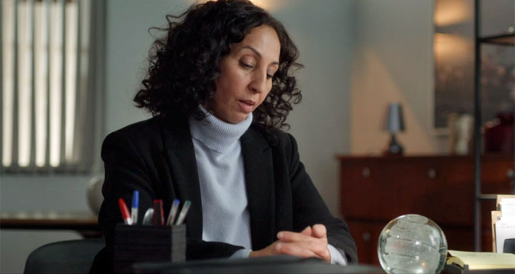 Un si grand soleil (spoilers) : Yasmine tuée par Moreau avant une fin annoncée pour la série ? Un si grand soleil (spoilers) : Yasmine tuée par Moreau avant une fin annoncée pour la série ?