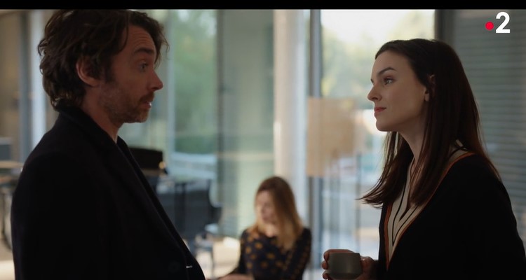 Un si grand soleil (spoiler) : Christophe échappe à la mort, Alix et Virgile dans le collimateur Un si grand soleil (spoiler) : Christophe échappe à la mort, Alix et Virgile dans le collimateur