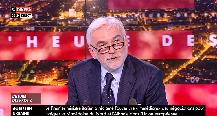 L’Heure des Pros : l’erreur fatale de Pascal Praud, interdiction pour Elisabeth Levy, CNews monte le ton