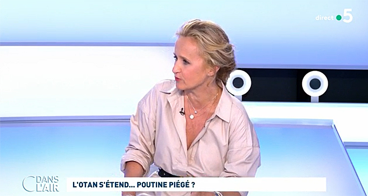 C dans l’air : le coup d’éclat de Caroline Roux, un piège fatal pour France 5 ?
