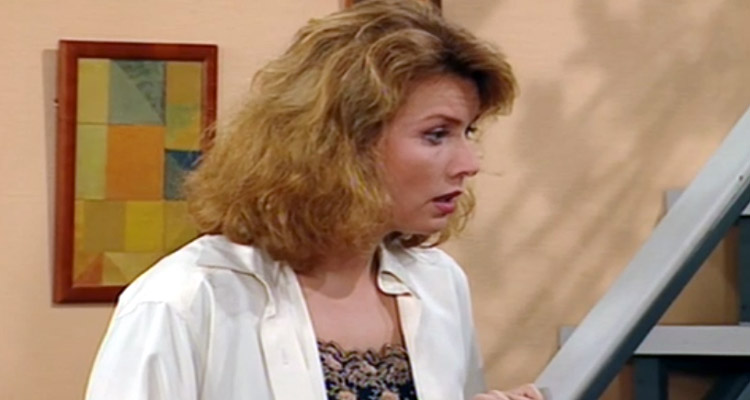 Les filles d’à côté : la sitcom des années 90 leader des audiences sur NT1