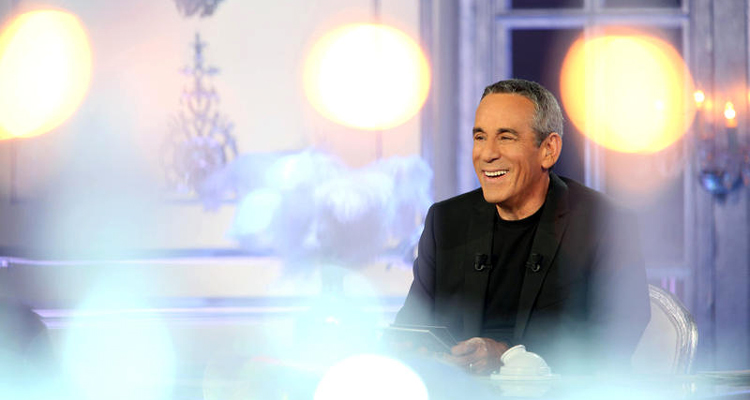 Salut les terriens : Christophe Dechavanne, Hubert Védrine, Nawell Madani et André Bercoff sur le plateau Salut les terriens : Christophe Dechavanne, Hubert Védrine, Nawell Madani et André Bercoff sur le plateau