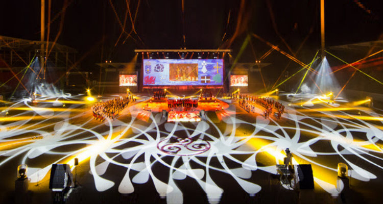 Festival interceltique de Lorient 2016 : le grande parade après Nolwenn Leroy, Dan Ar Braz, Alan Stivell, Tri Yann... Festival interceltique de Lorient 2016 : le grande parade après Nolwenn Leroy, Dan Ar Braz, Alan Stivell, Tri Yann...