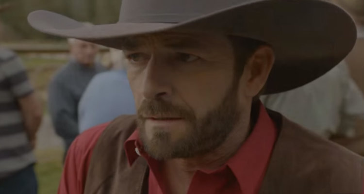 Paradise Ranch (M6) : Luke Perry (Beverly Hills) en star déchue aux côtés d’Emmanuelle Vaugier