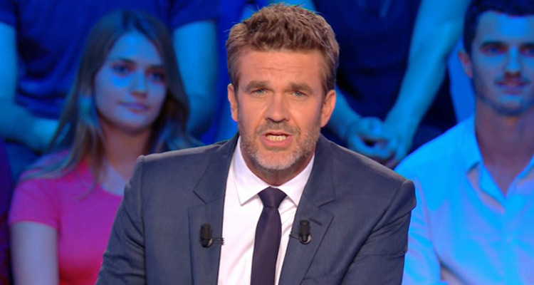 Audiences Access (dimanche 25 septembre 2016) : Un Canal Football Club puissant, 66 minutes en hausse, Les mystères de l’amour et Super Nanny ont leurs fans Audiences Access (dimanche 25 septembre 2016) : Un Canal Football Club puissant, 66 minutes en hausse, Les mystères de l’amour et Super Nanny ont leurs fans