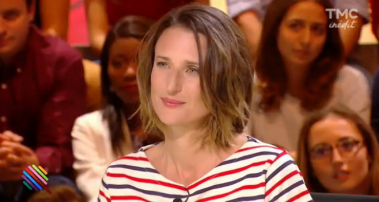 Quotidien : Yann Barthès progresse avec Camille Cottin