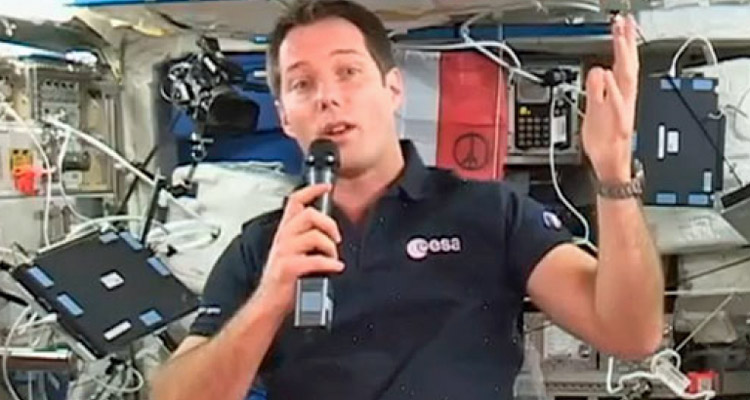 Thomas Pesquet en direct de la station spatiale, pour un live de 30 minutes sur la mission Proxima