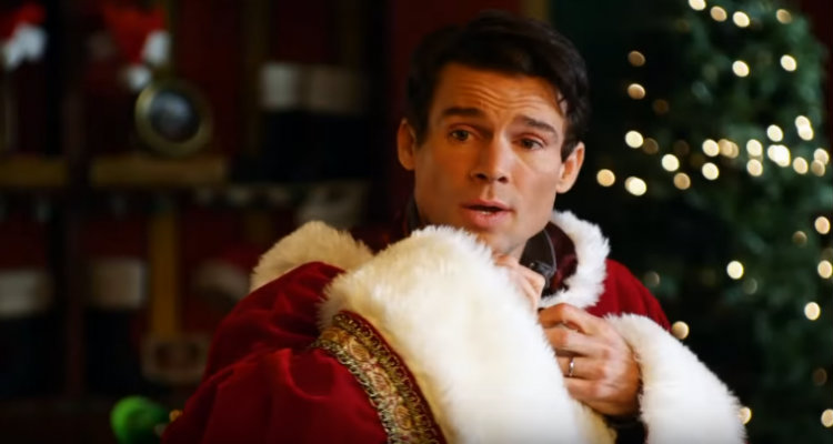 Noël au bout des doigts (M6) : Ethan Erickson (Buffy contre les vampires, Melrose Place) devient Père Noël