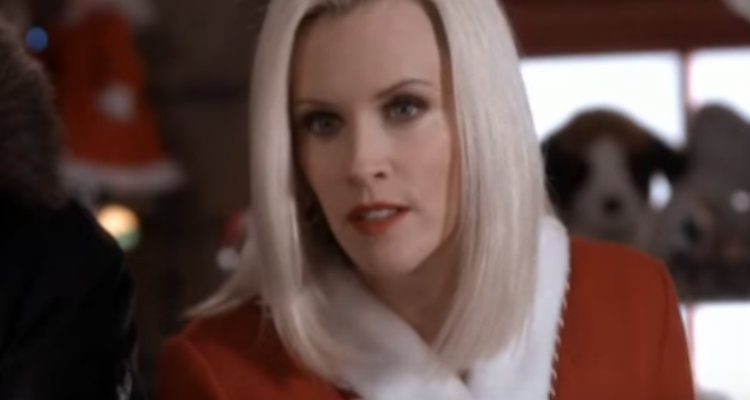 La fille du Père Noël 2 (M6) : Jenny McCarthy (Mon oncle Charlie) de retour au pôle Nord et malmenée par le lutin Kelly Stables (No Tomorrow)