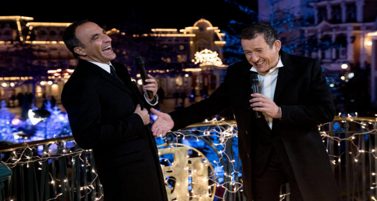 Toute la musique qu’on aime : Nikos Aliagas fait vivre le passage à 2017 à DisneyLand Paris avec Amir, Jenifer, Tal...