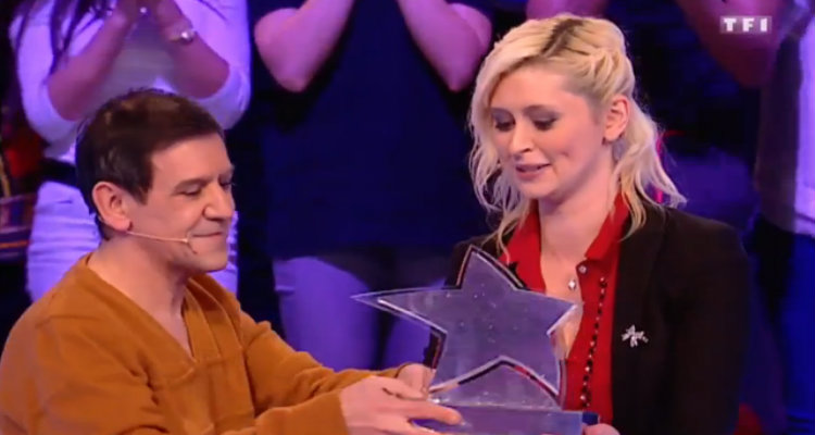 Les 12 coups de midi : Christian, le plus grand gagnant mis KO, reçoit son chèque de 809 392 euros Les 12 coups de midi : Christian, le plus grand gagnant mis KO, reçoit son chèque de 809 392 euros