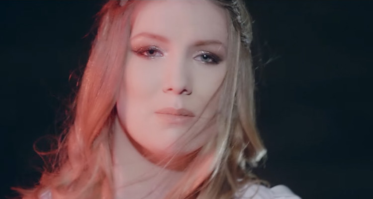 Eurovision 2017 : Blanche (The Voice) peut-elle créer la surprise avec « City Lights » pour la Belgique ? Eurovision 2017 : Blanche (The Voice) peut-elle créer la surprise avec « City Lights » pour la Belgique ?