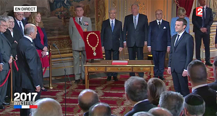 Investiture d’Emmanuel Macron : Laurent Delahousse fait le plein face à Gilles Bouleau et Anne-Claire Coudray