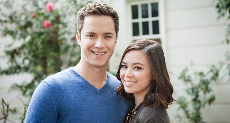 Cherche fiancé pour une semaine (M6) : Malese Jow (Star-Crossed, Vampire Diaries), une voisine fiancée par interim avec Jeremy Sumpter