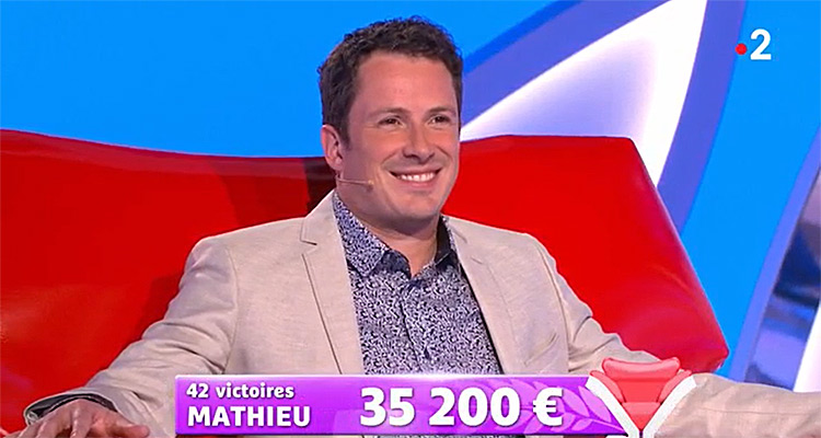 Tout le monde veut prendre sa place : coup de théâtre pour Laurence Boccolini, le champion Mathieu éliminé sur France 2 ?